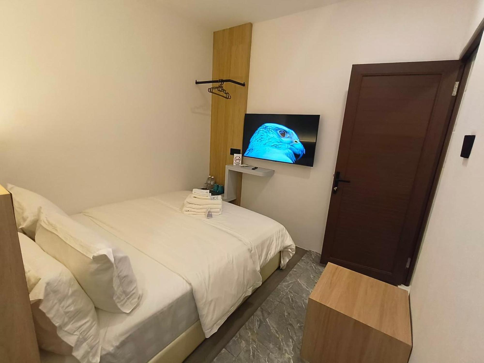 Red'S Hotel Bintulu Kültér fotó