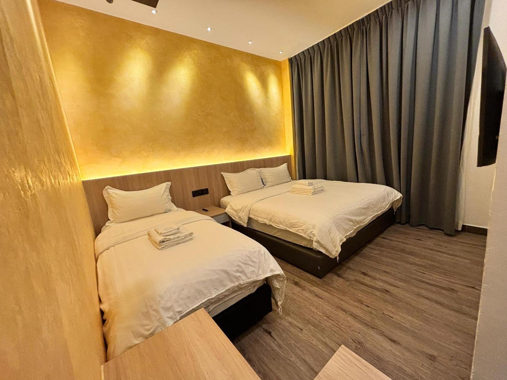Red'S Hotel Bintulu Kültér fotó